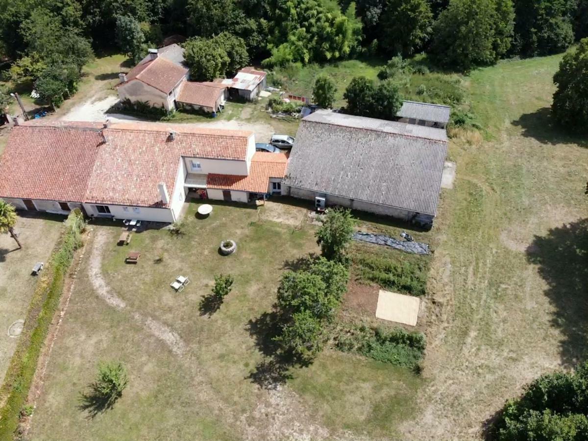La Maison Du Lavoir Frühstückspension *
